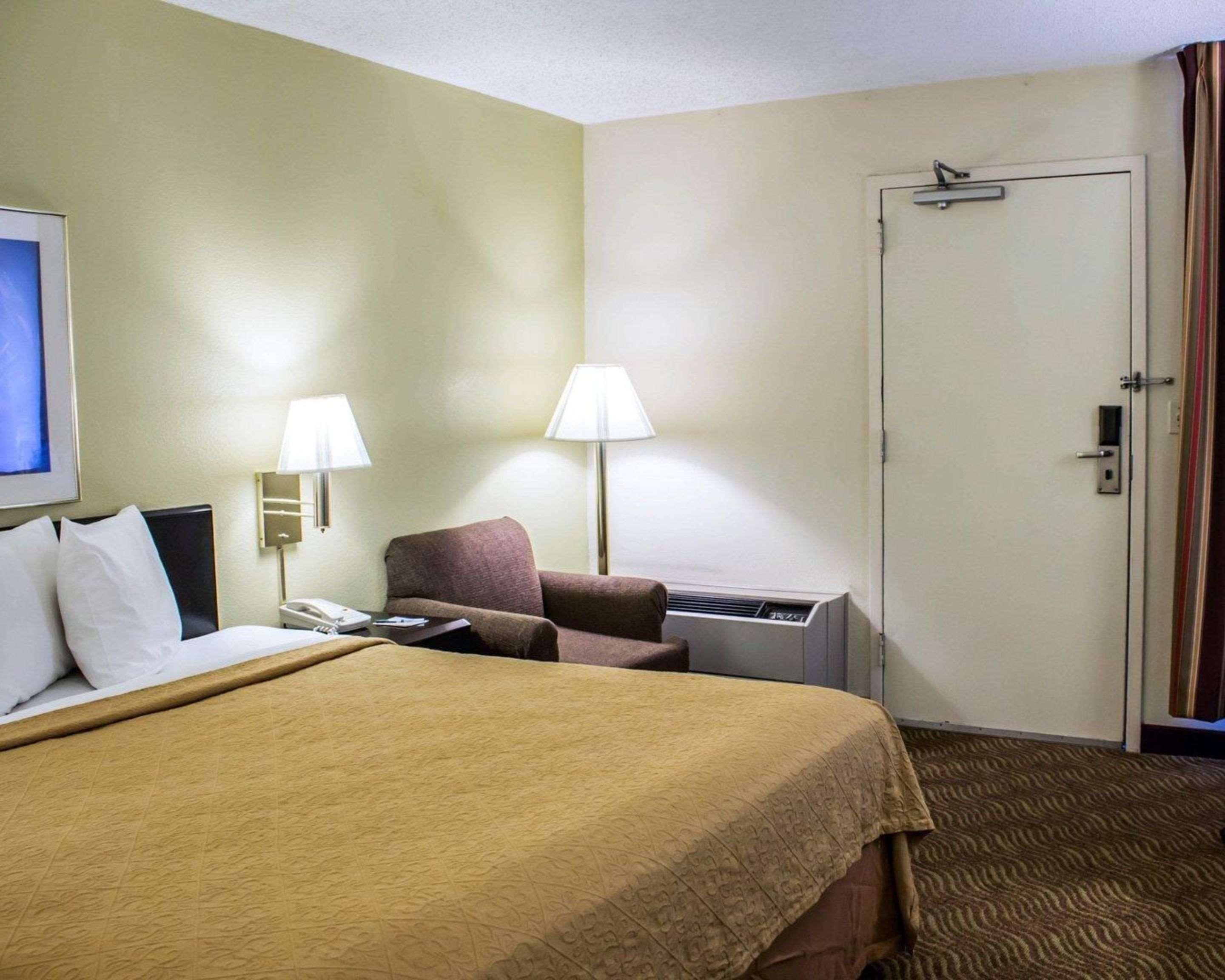 Quality Inn Rocky Mount Zewnętrze zdjęcie