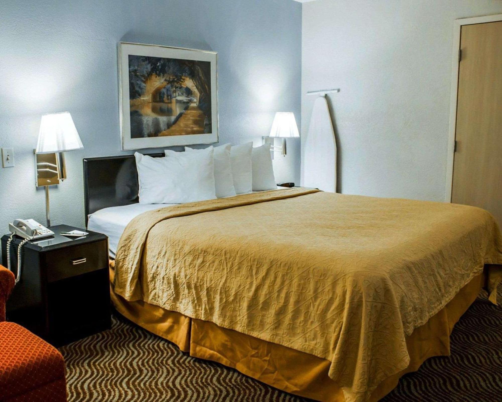 Quality Inn Rocky Mount Zewnętrze zdjęcie