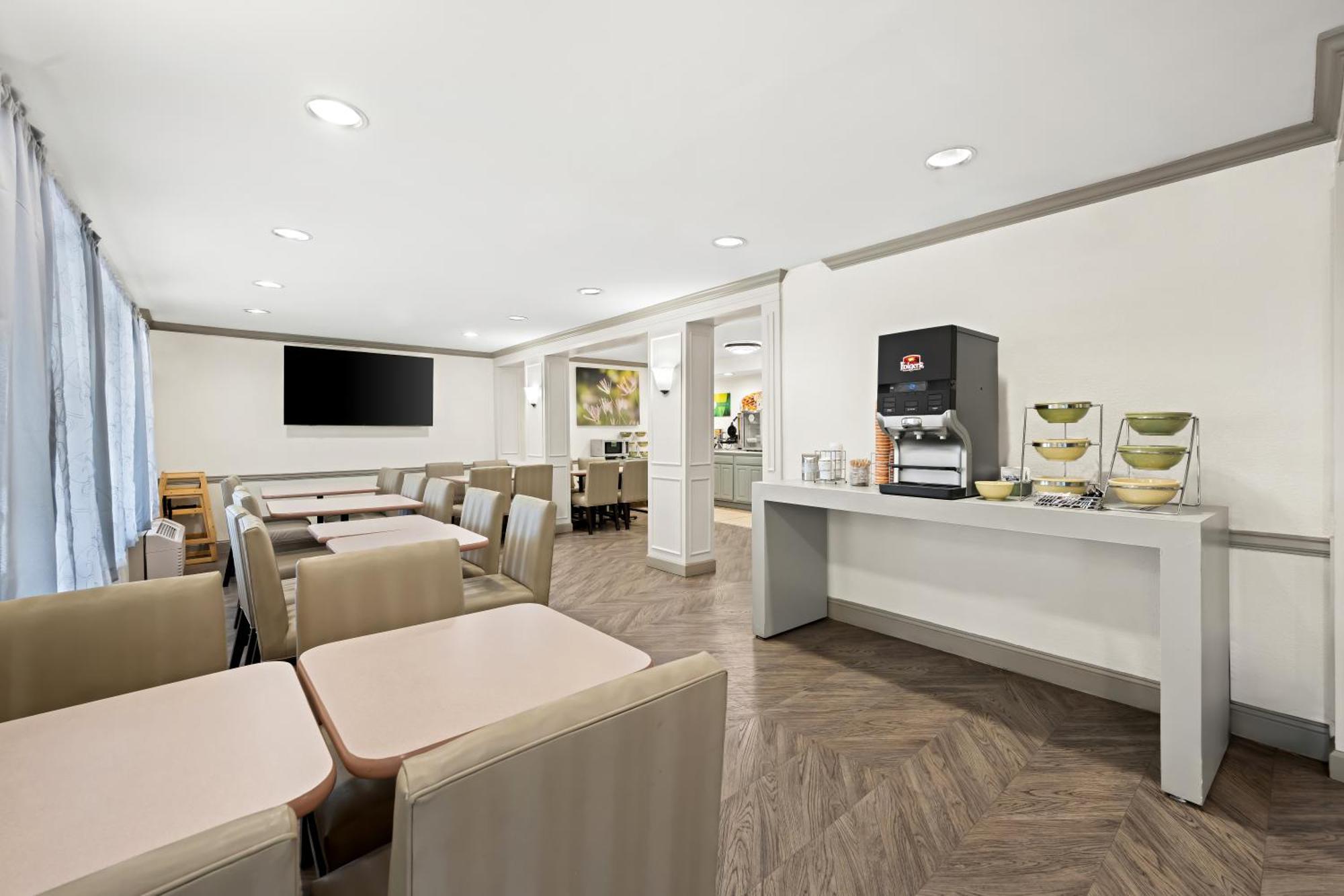 Quality Inn Rocky Mount Zewnętrze zdjęcie